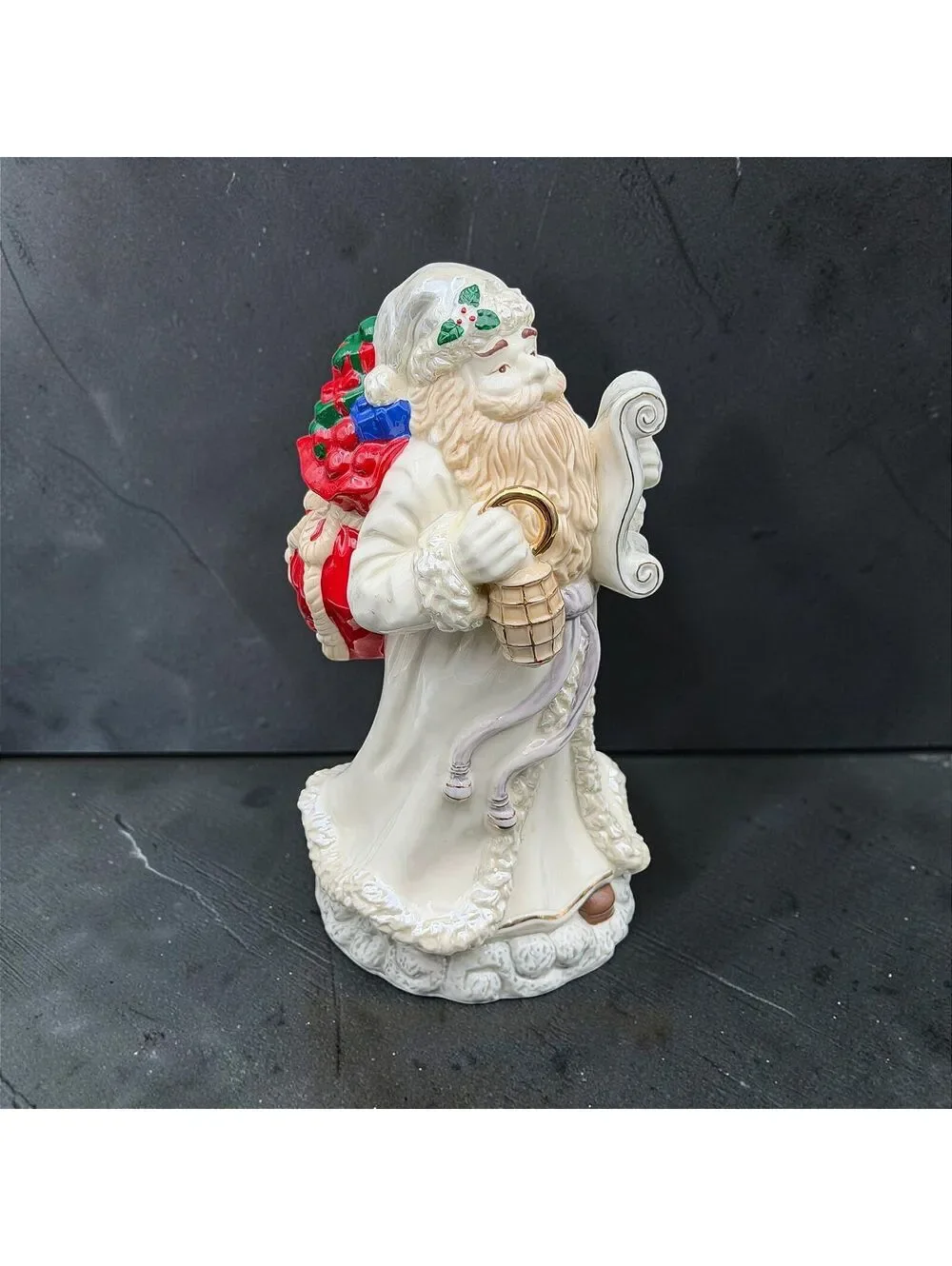Vintage Palm Tree 2009 Santa Claus Figurine Scroll Lantern Christmas Decor 9